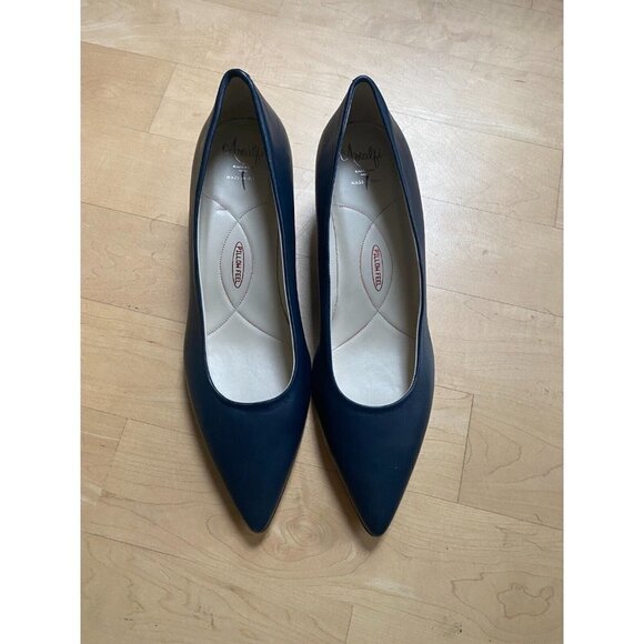 Amalfi by Rangoni BNWT "Paco" navy blue block heel NEW pointed toe pump classic - Picture 2 of 10
